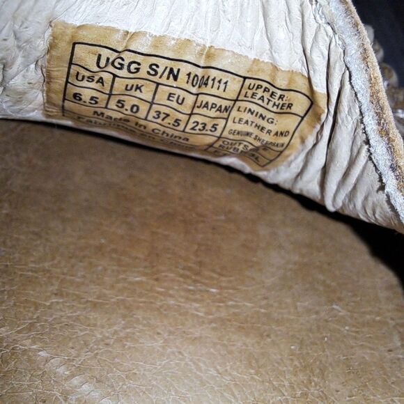 UGG Womens Shoes Size 6.5 Brown Moccasins Flat Slip-On Leather Upper - Picture 10 of 10